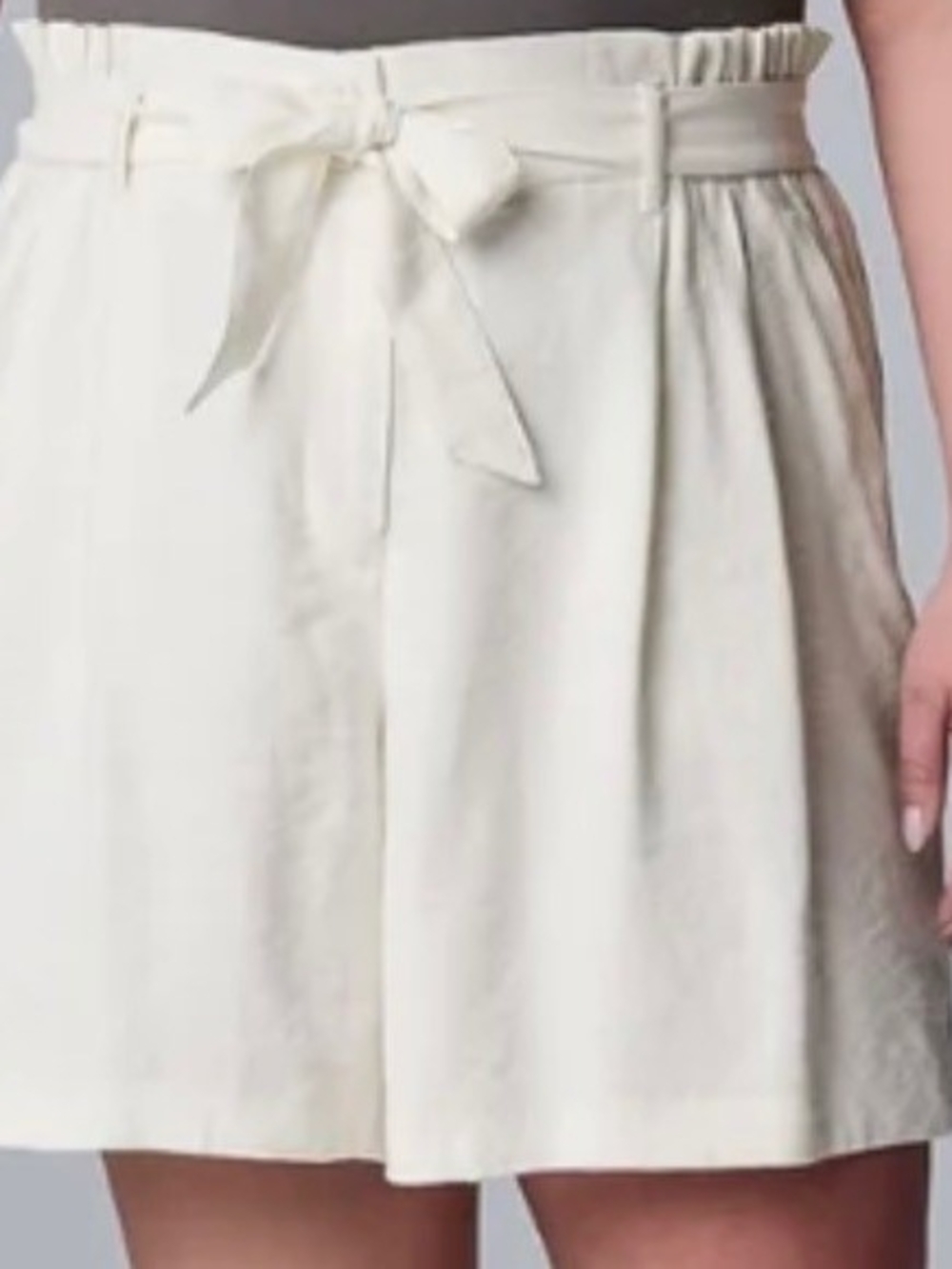 Simply Vera Vera Wang Cream High-Waist Paperbag Tie Shorts